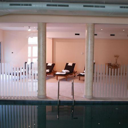 Pilgrim'S Hotel Cicognolo Екстериор снимка