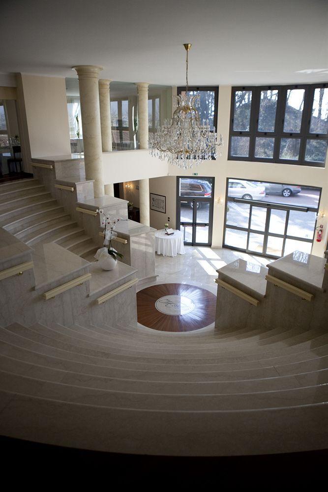 Pilgrim'S Hotel Cicognolo Екстериор снимка