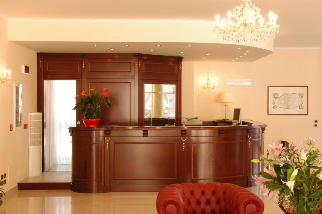 Pilgrim'S Hotel Cicognolo Екстериор снимка