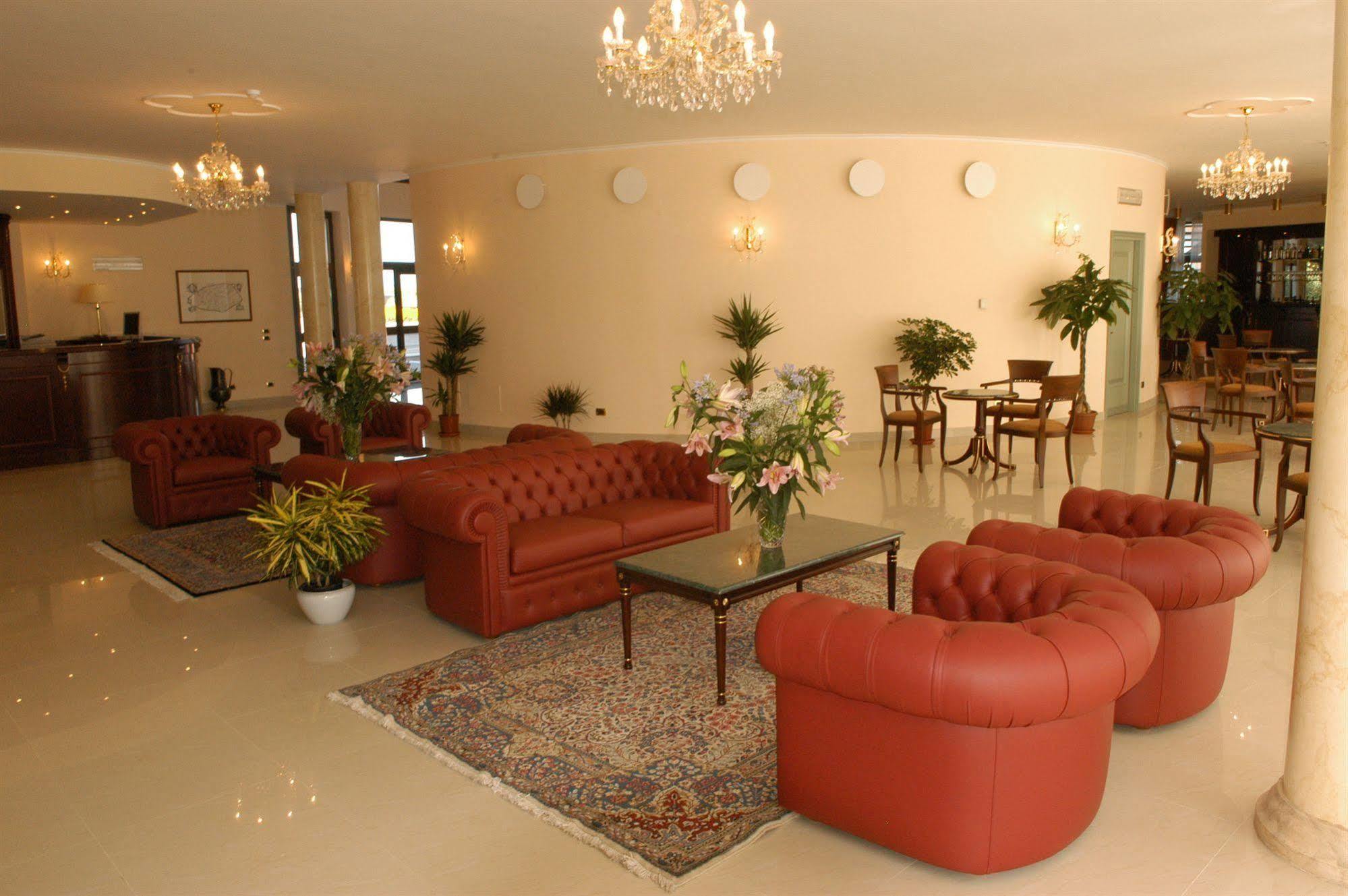 Pilgrim'S Hotel Cicognolo Екстериор снимка