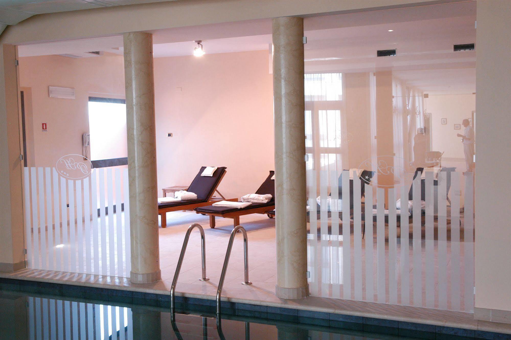 Pilgrim'S Hotel Cicognolo Екстериор снимка