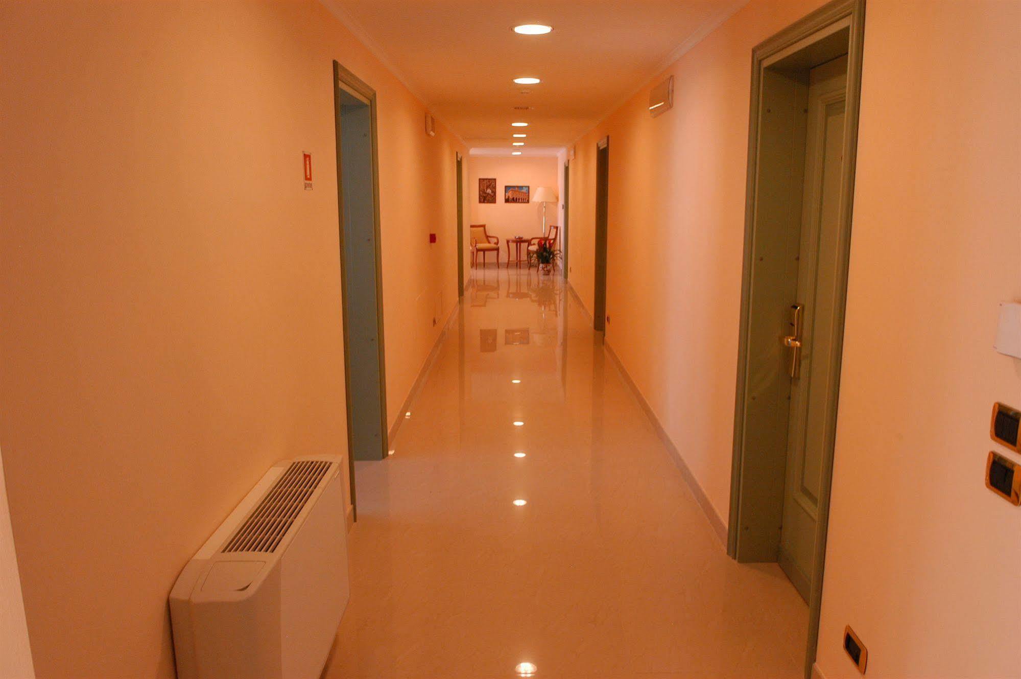 Pilgrim'S Hotel Cicognolo Екстериор снимка